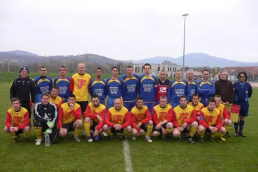 Les équipes seniors de deuxième division de Langeac et de Siaugues ont disputé leur derby