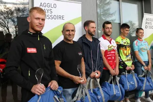 Sept sportifs aidés par l'Agglo Pays d'Issoire (Puy-de-Dôme) : "Ils sont les ambassadeurs de notre territoire"