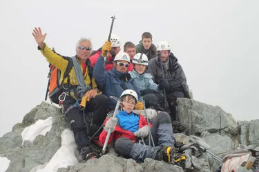 Initiation dans les Hautes-Alpes avec le groupe Montagne et aventure du foyer de loisirs et de culture