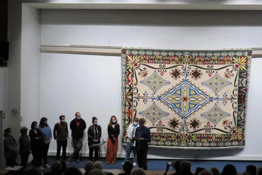 Après les tapisseries, le premier tapis de la tenture "Aubusson tisse Tolkien" est tombé de métier