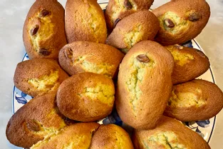 #Entreconfinés à Vichy : les madeleines à la pistache