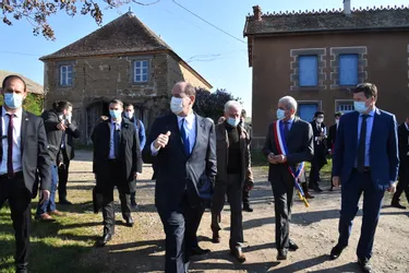 En déplacement dans le Puy-de-Dôme, Jean Castex annonce une revalorisation des retraites des agriculteurs au 1er novembre