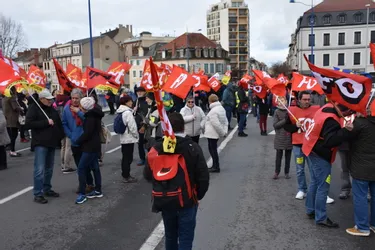 Près de 150 personnes ont manifesté contre la réforme des retraites à Montluçon ce mercredi 29 janvier