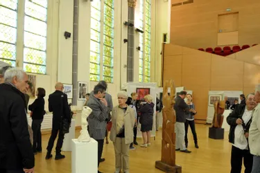 Peintres et sculpteurs d’Auvergne exposent jusqu’au 30 septembre à Clermont-Ferrand