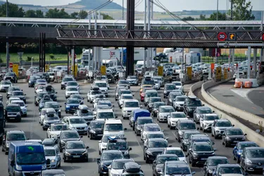 Conditions de circulation en Auvergne et Limousin ce 7 août : un trafic dense et de multiples accidents