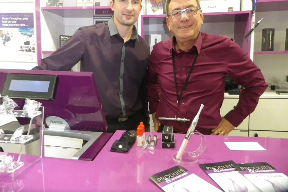 Une boutique pour passer  la cigarette lectronique - La Rpublique du  Centre