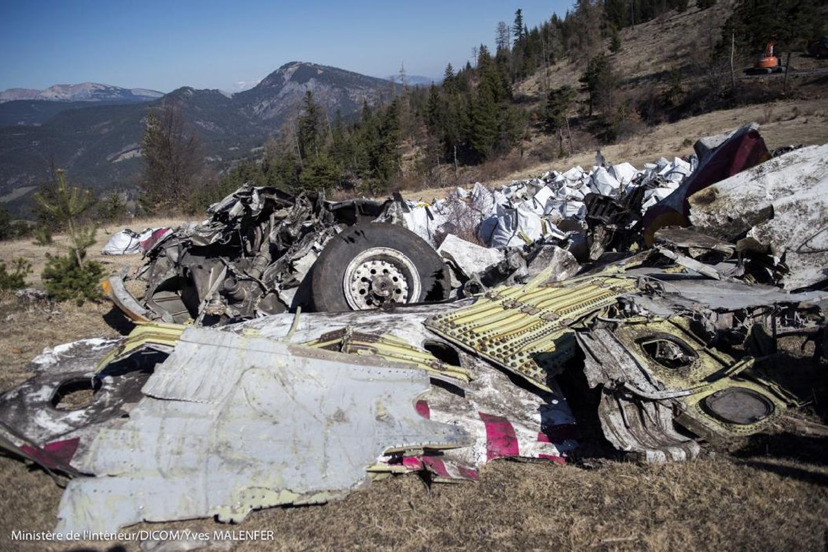 "Ouvre cette foutue porte !" : l'effroyable récit avant le crash de l'A320 de la Germanwings, il y a 10 ans jour pour jour