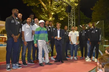 Les basketteurs de la JAV CM étaient à l'hippodrome de Vichy-Bellerive dans le cadre de la Nuit du sport