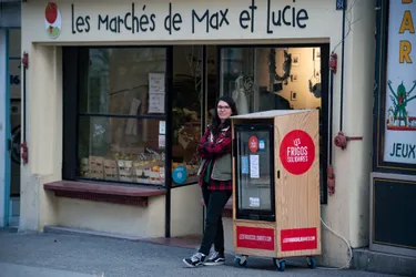 Un appel aux dons pour remplir un « frigo solidaire » à Clermont-Ferrand