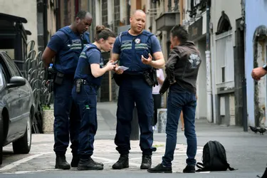 Armement des policiers municipaux, brigade de nuit, éclairage des rues : quel est votre avis sur la sécurité à Clermont-Ferrand ?