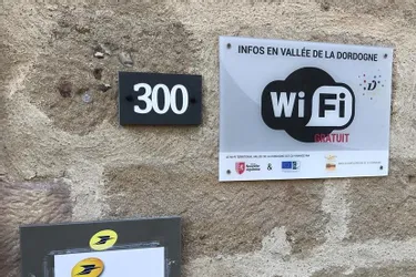 Un point d’accès “WiFi gratuit” installé