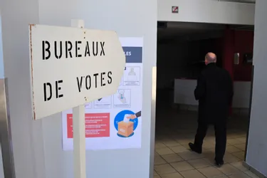 Le bureau de vote d'Eygurande (Corrèze) a été vandalisé dans la nuit