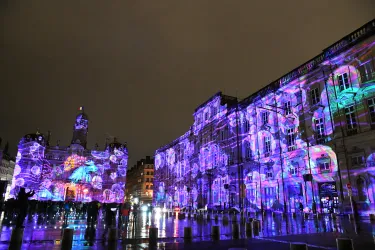 Après l'éclipse de 2020, Lyon a rallumé sa fête des Lumières jusqu'à samedi 11 décembre
