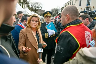 En déplacement dans le Cantal, la ministre Olivia Grégoire rattrapée par les retraites