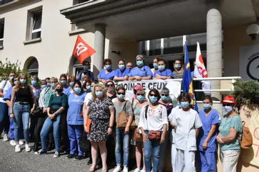 Des personnels des Ehpads et du SMTI de l'hôpital d'Issoire (Puy-de-Dôme) en grève