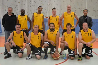 Saison 2015-2016 avec le Basket club de la Sanfloraine