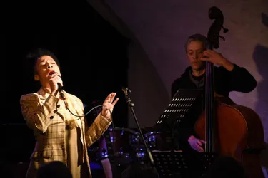 Le Patricia Nagera Trio a célébré les poètes, à la cave