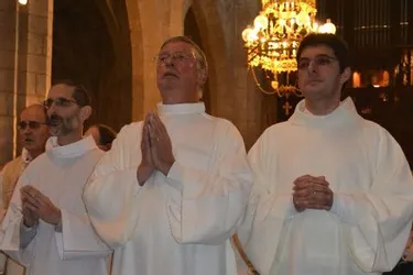Pierre-Marie Coste, Alain Autegarden et Frédéric Balia ont été ordonnés diacres, dimanche