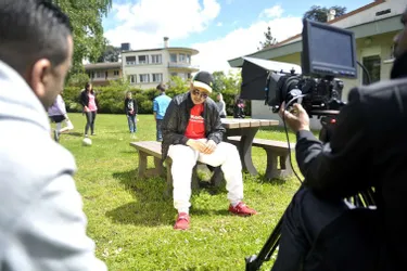 Belkacem Macloux alias Rhumantik a tourné un clip à Moulins pour sa chanson Enfant de la Ddass