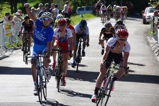 Vingt-sept formations de cinq coureurs au départ des trois épreuves du 15e tour du Pays d’Olliergues