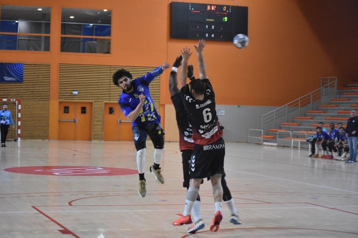 Handball/N2 : dans les dernières secondes, l'USO nevers renoue avec la victoire à l'Entente Beaujolaise