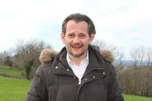 Stéphane Juillard se lance dans la campagne à Crandelles (Cantal)