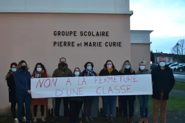 Allier : des parents d'élèves de l'école de Montmarault et du RPI de Quinssaines se mobilisent contre de possibles fermetures de classes