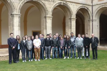Les élèves de Jean Zay en visite à Cluny