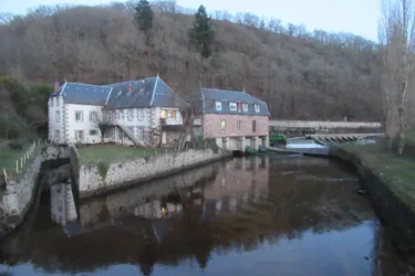 Un retraité passionné a rénové une micro-centrale électrique en Creuse pour près d'un million d'euros