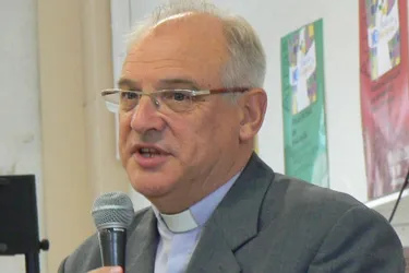L'évêque d'Arras à Bossuet pour parler de ma réalité des réfugiés de Calais