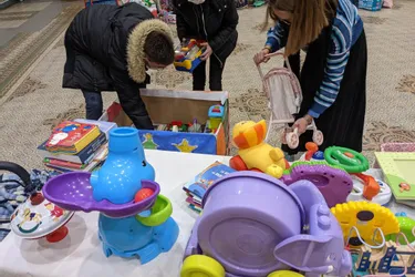 Opération « Un jouet = un sourire » à Montluçon (Allier) : 2.000 livres, peluches et autres jeux collectés