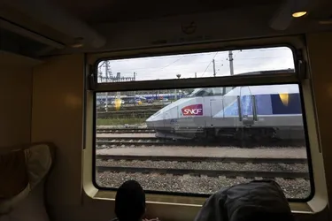 Puy-de-Dôme : une jeune femme mortellement percutée par un train