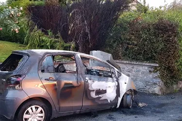 Cinq voitures brûlées en cinq semaines dans le même quartier résidentiel de Guéret