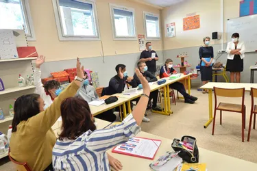 Deux enseignants positifs au Covid-19 : l'accueil des élèves suspendu au lycée professionnel Jean-Jaurès d'Aubusson (Creuse)