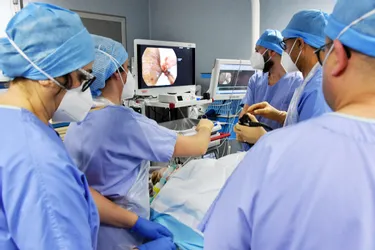 Chirurgie de l'obésité : une nouvelle technique non invasive pratiquée à l'hôpital de Brive (Corrèze)