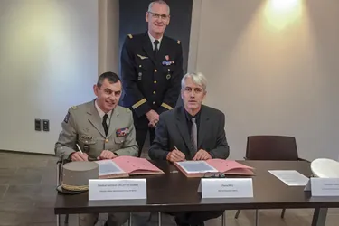 La commune signe la convention de partenariat de la Défense nationale