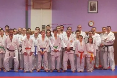 Cinq clubs reçus par la section judo du Centre de loisirs