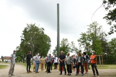 Des riverains protestent contre une antenne de téléphonie à Yzeure (Allier)