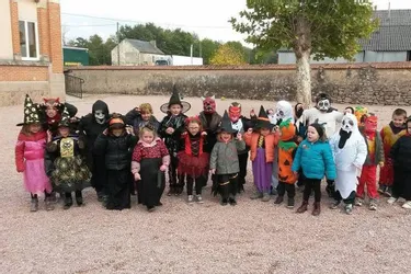 Cross et Halloween pour les écoliers