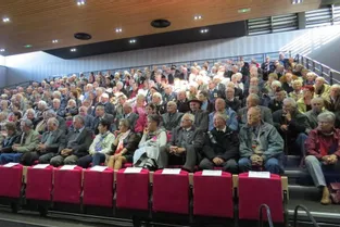 600 participants au congrès de la FNACA