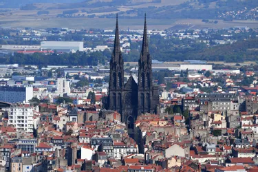 L'Etat va participer à la restauration de la cathédrale de Clermont-Ferrand à hauteur de 3,8 millions d'euros