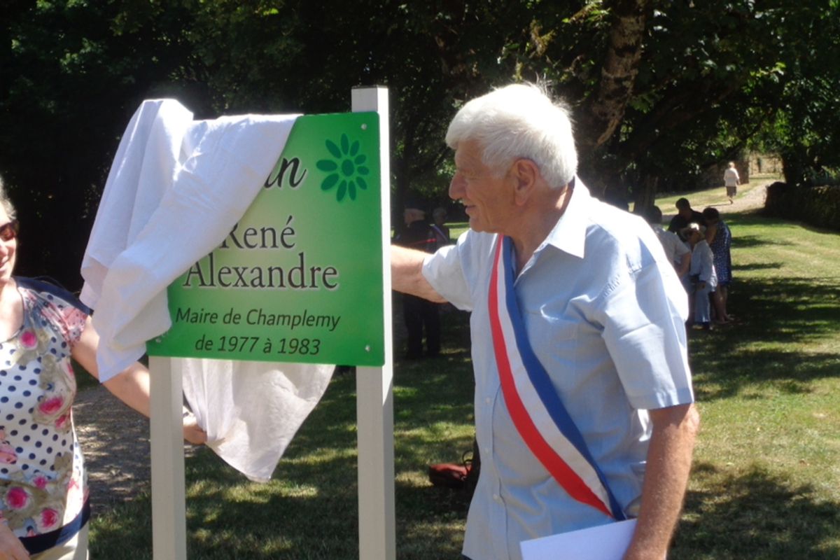 Hommage rendu à René Alexandre - Le Journal du Centre