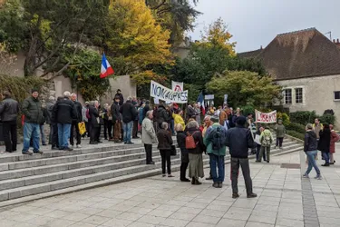 Soixante-quinze manifestants anti-pass sanitaire ce samedi à Montluçon (Allier)