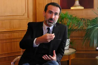 Le maire de Vichy Frédéric Aguilera officiellement candidat aux élections municipales de mars