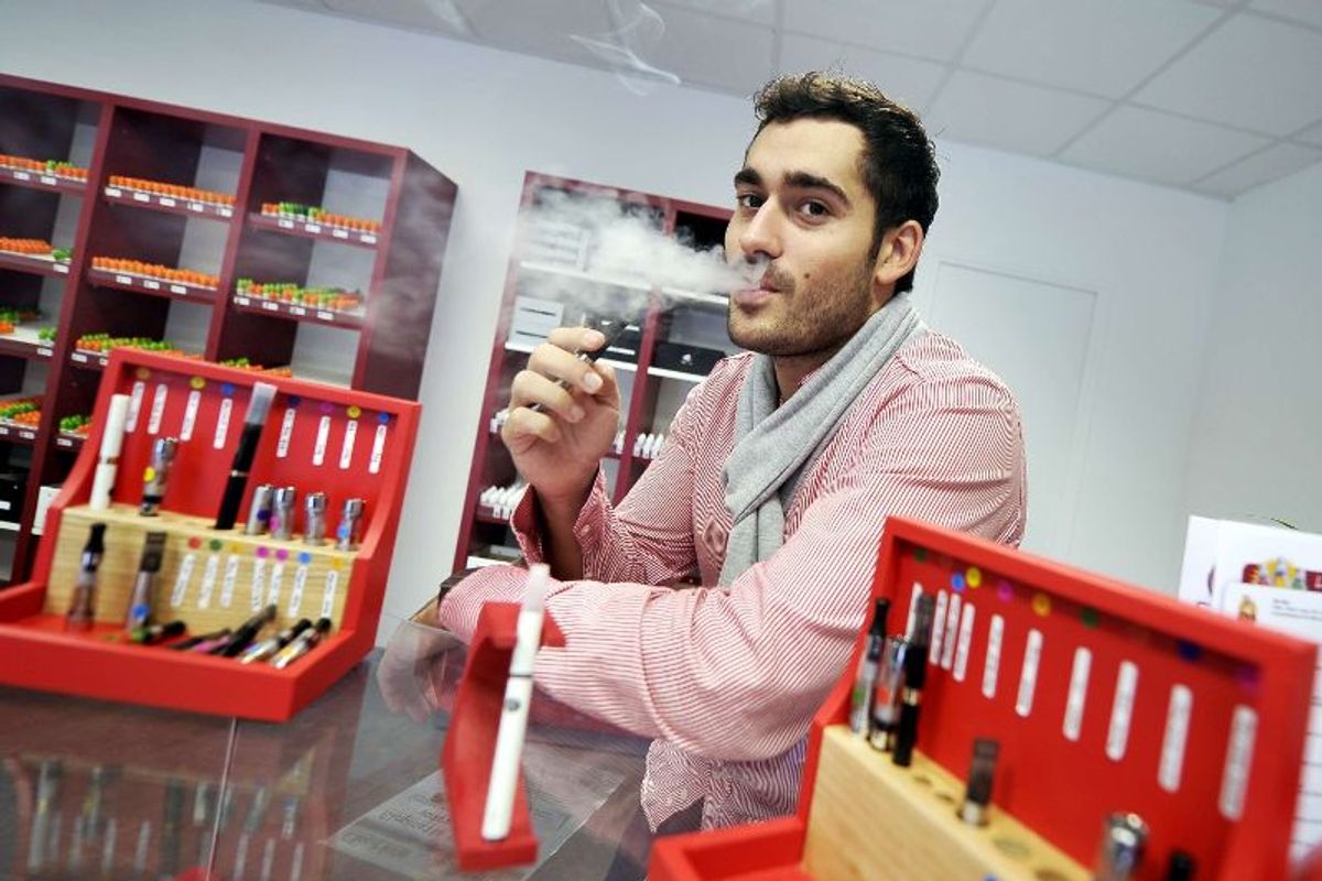 pack liquide cigarette électronique Neovapo : cigarette électronique, e-liquide et CBD - Articles pour  vapoteurs, 20 av Garibaldi, 87000 Limoges (France) main image 1
