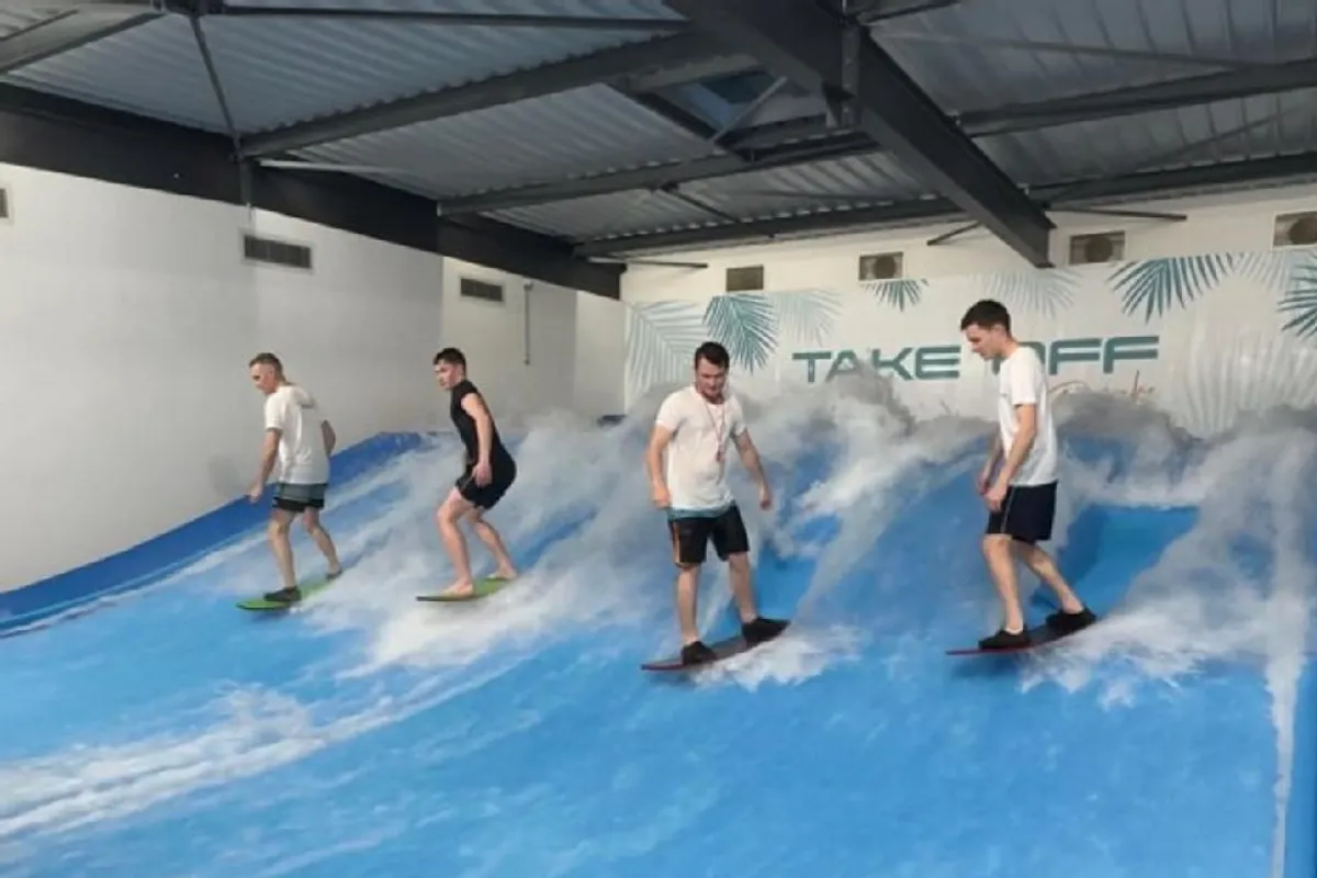 Wave in Paris : Le Surf Indoor Fait Son Entrée dans la Capitale