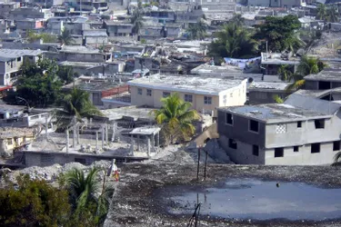 Le Secours catholique montre la reconstruction d’Haïti
