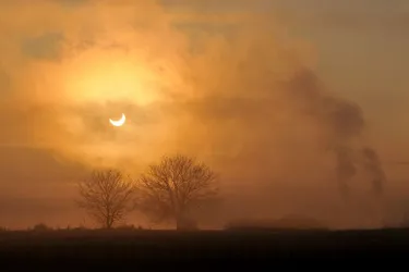 Comment observer l'éclipse de soleil vendredi matin à Moulins