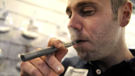 elfbar nachfüll pod läuft aus ▷ Le Petit Vapoteur Caen Bras main image 1