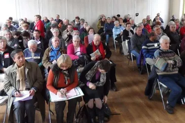 Cent cinquante retraités ont participé à un débat public, jeudi